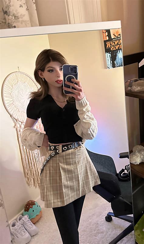 Escort Trans Leona Femboy en Paris